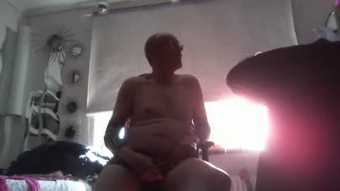 HoneyMelonGuy online show from April 8, 10:47 am