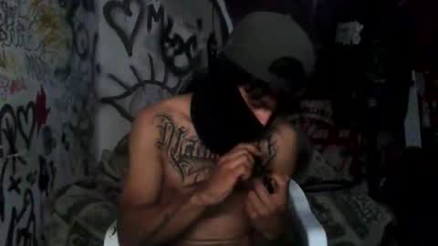 Snapshot of ambicion666 chatting on October 18, 11:15 am ambicion666 online show from October 18, 11:15 am