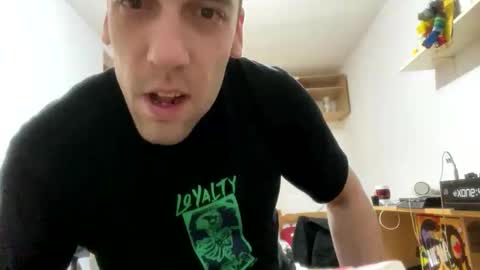 amyyrlikesdeep online show from April 18, 2:24 am