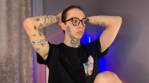 simon online show from January 14, 9:45 am