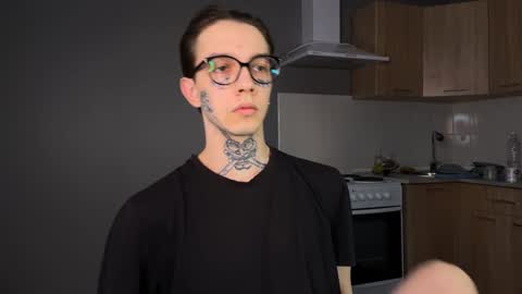 simon online show from December 28, 8:48 am