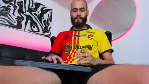 Snapshot of anders_x chatting on March 8, 9:51 pm Andrs   -                   online show from March 8, 9:51 pm