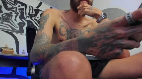 Andrs   -                   online show from March 30, 11:28 pm