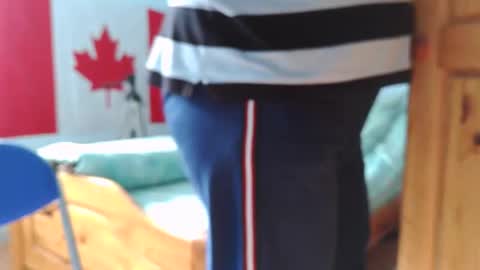 Snapshot of andre124231 chatting on October 8, 10:08 am Andre online show from October 8, 10:08 am