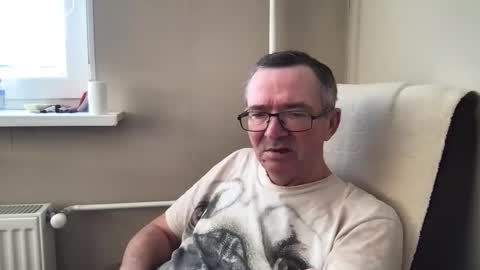 Snapshot of andreass60 chatting on February 19, 7:06 am andreass60 online show from February 19, 7:06 am