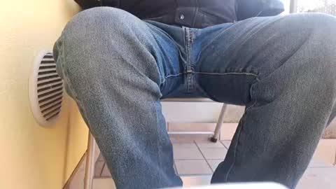 Snapshot of andrecool979 chatting on December 6, 1:22 pm Andre online show from December 6, 1:22 pm