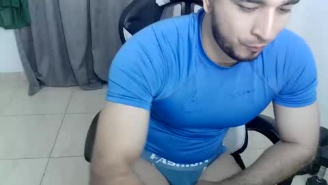 andres180950734 online show from March 13, 11:51 am