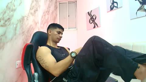 andres_stud online show from January 17, 5:32 am