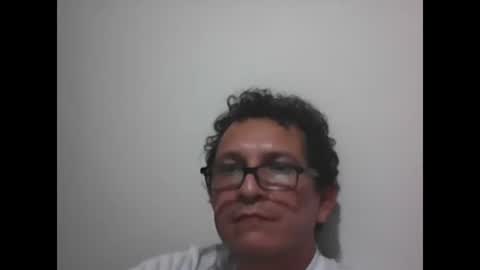 andresfloga online show from September 26, 3:48 am