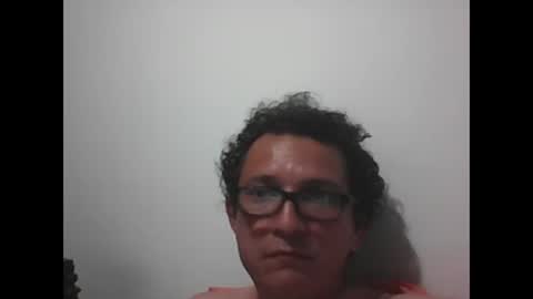 andresfloga online show from October 20, 3:21 am