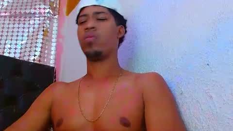 andreswj bigcock20 online show from February 14, 3:18 pm