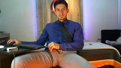 Andrew online show from February 7, 3:13 am