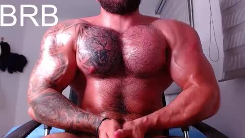 andrew_holden__ online show from January 11, 12:26 am