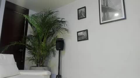 Andrew Johnson online show from February 10, 3:53 pm