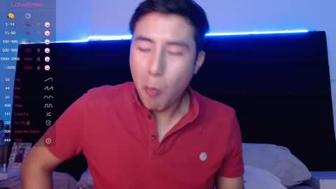 andrewmhilton_ online show from December 8, 2:39 am