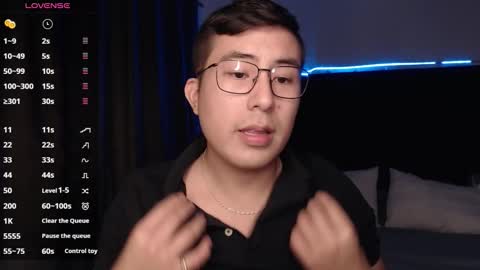 andrewmhilton_ online show from October 21, 6:38 am