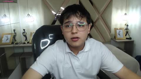 ANDREW online show from January 26, 3:25 pm