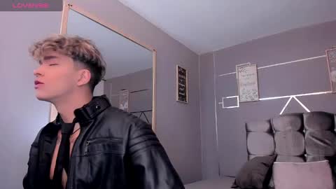 Snapshot of andrius_24 chatting on January 24, 1:14 pm      online show from January 24, 1:14 pm