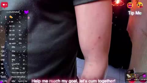 Snapshot of andrius_24 chatting on October 11, 10:36 pm      online show from October 11, 10:36 pm