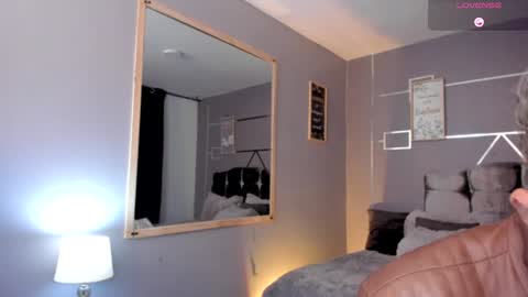 Snapshot of andrius_24 chatting on February 8, 1:22 pm      online show from February 8, 1:22 pm