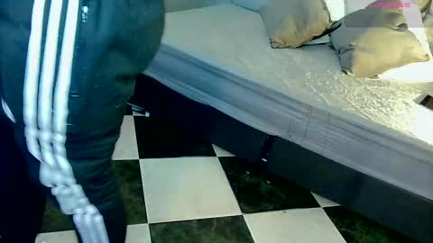 Snapshot of andrius_24 chatting on January 31, 1:34 pm      online show from January 31, 1:34 pm