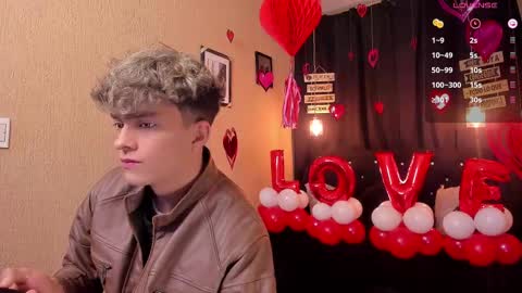 Snapshot of andrius_24 chatting on February 14, 2:02 pm      online show from February 14, 2:02 pm