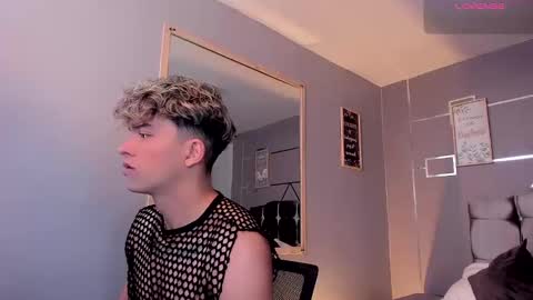 Snapshot of andrius_24 chatting on January 23, 12:52 pm      online show from January 23, 12:52 pm