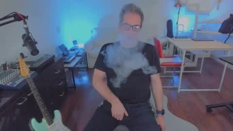 Snapshot of andy0pandi chatting on September 17, 9:05 pm Andrew online show from September 17, 9:05 pm