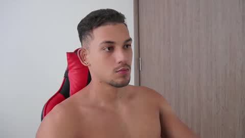 Snapshot of andy_weld chatting on September 11, 9:03 pm my onlyfans     online show from September 11, 9:03 pm