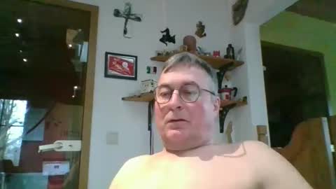 andybayern online show from March 11, 6:42 am