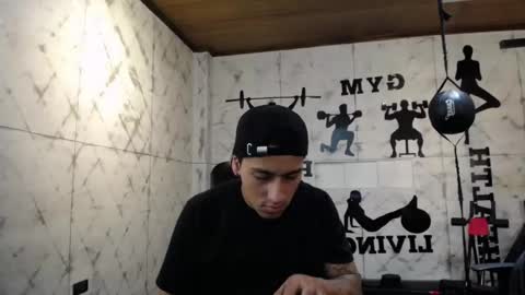 Snapshot of andyjoy_ chatting on October 21, 11:24 am Andy Joy  online show from October 21, 11:24 am