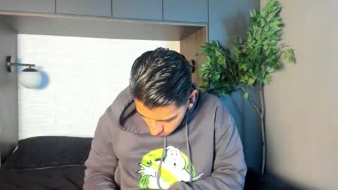 Andy Joy  online show from January 8, 11:15 am