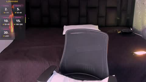 Andy online show from October 28, 9:39 pm