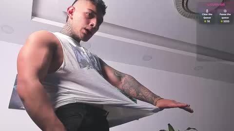 Snapshot of angeel_d035 chatting on March 7, 5:40 am Angel online show from March 7, 5:40 am