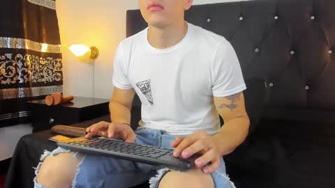 Angel Cuervo online show from February 15, 12:43 pm