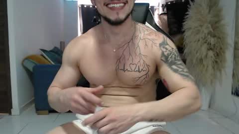 Angel Curl online show from April 18, 7:07 pm