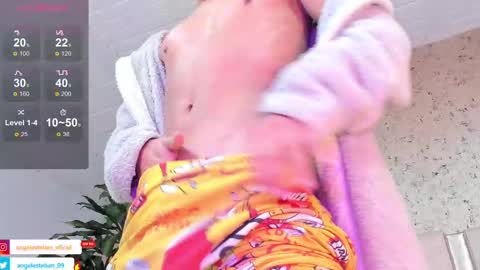 ngel Esteban  online show from February 14, 4:04 am