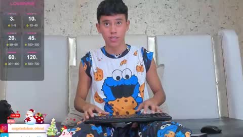 ngel Esteban  online show from December 5, 3:37 am