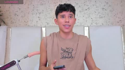 ngel Esteban  online show from January 11, 4:16 am