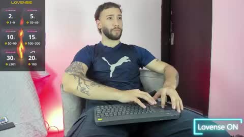 angel_kyrozz online show from June 24, 7:06 pm
