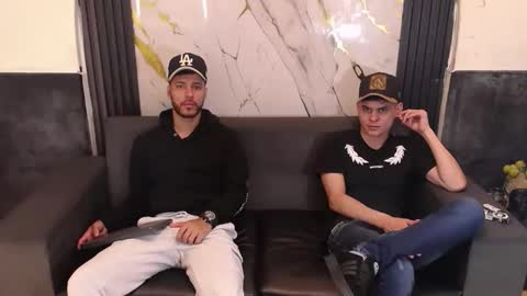 angel_villareal_ online show from March 21, 8:41 am