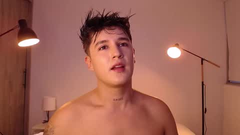 Angel online show from December 15, 10:51 pm