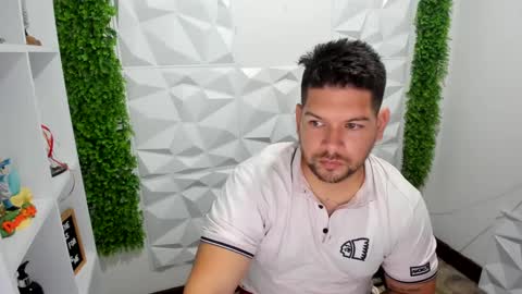 angel online show from March 6, 6:08 am