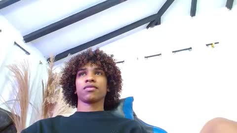 Angel online show from November 12, 8:47 pm