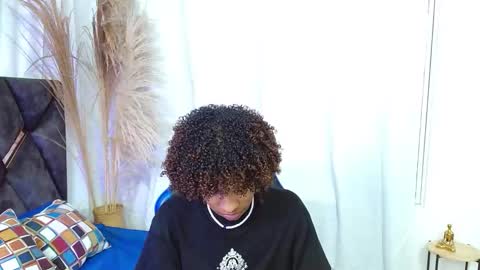 Angel online show from November 8, 9:51 pm