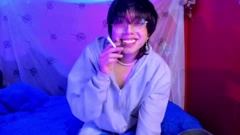 Snapshot of angellonfire chatting on December 24, 2:21 am Angel  online show from December 24, 2:21 am