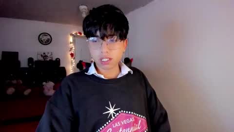 Angel  online show from February 3, 7:24 am