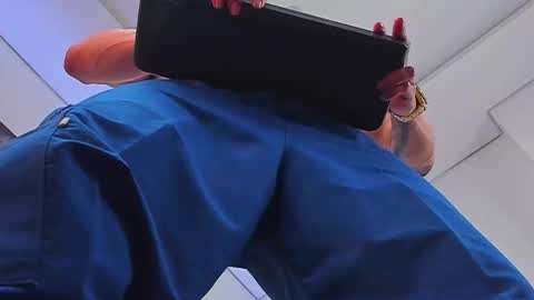 Angelo Varek online show from March 18, 5:54 am