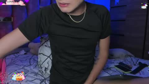 Angelo I work from home this is my room  online show from March 5, 5:50 am