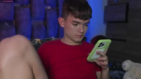 Angelo I work from home this is my room  online show from March 9, 6:17 am